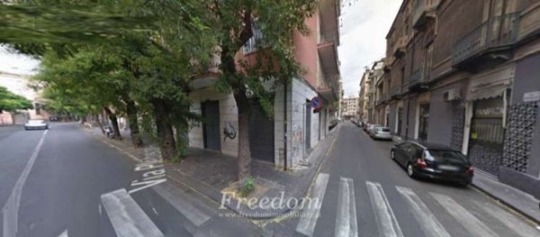 locale commerciale in vendita a Catania