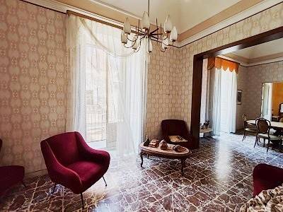 appartamento in vendita a Catania in zona Centro Storico