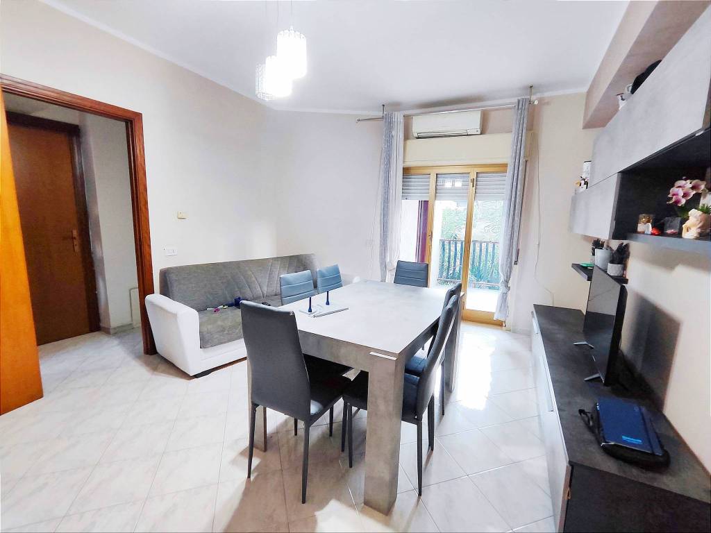 appartamento in vendita a Catania in zona Picanello