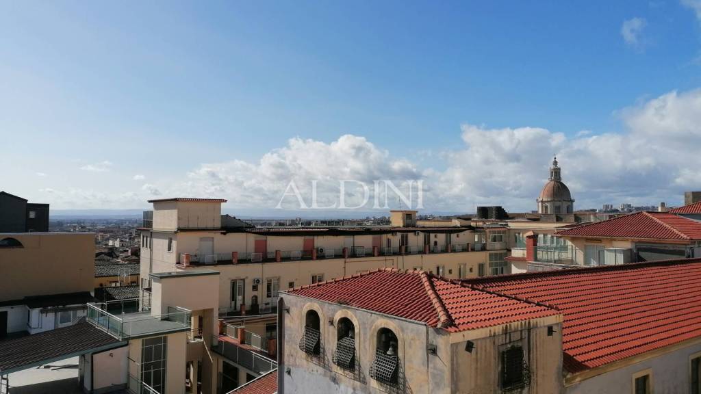 appartamento in vendita a Catania in zona Centro Storico