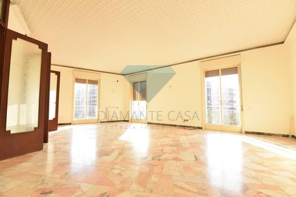 appartamento in vendita a Catania in zona Ognina
