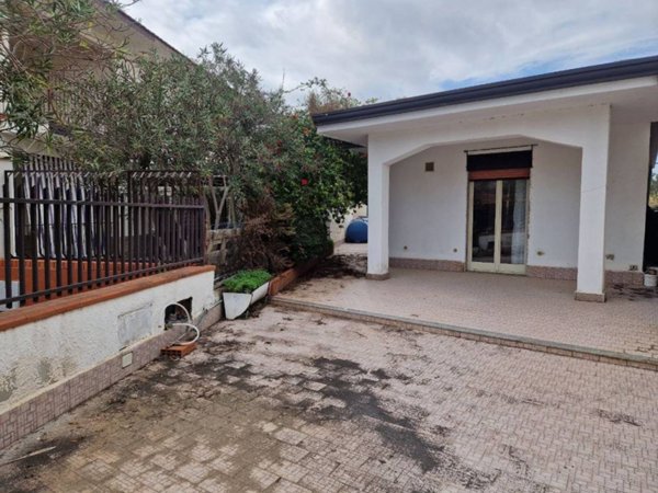 casa indipendente in vendita a Catania in zona Fontanarossa