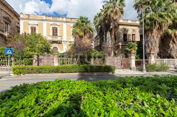 intera palazzina in vendita a Catania