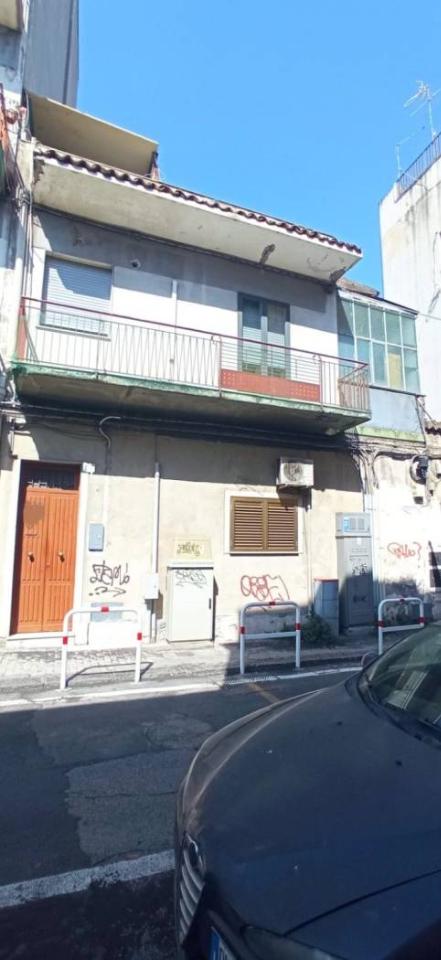 casa indipendente in vendita a Catania in zona Centro Storico