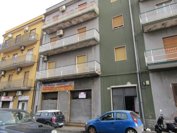 negozio in vendita a Catania in zona Centro Storico