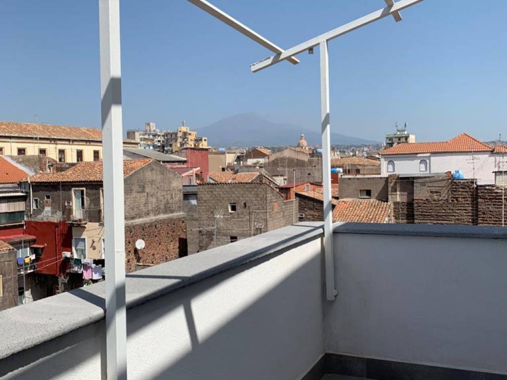 appartamento in vendita a Catania in zona Centro Storico