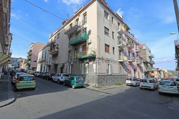 appartamento in vendita a Catania in zona Picanello