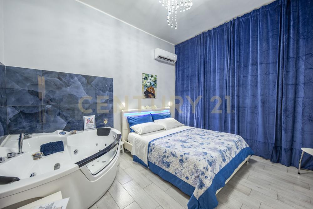 appartamento in vendita a Catania in zona Centro Storico