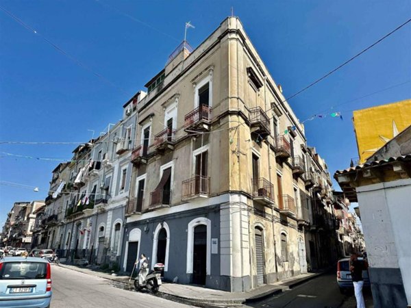 appartamento in vendita a Catania in zona Centro Storico