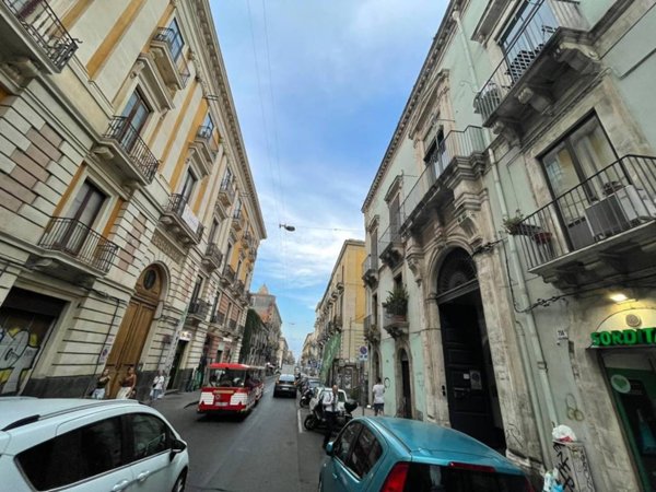 appartamento in vendita a Catania in zona Centro Storico