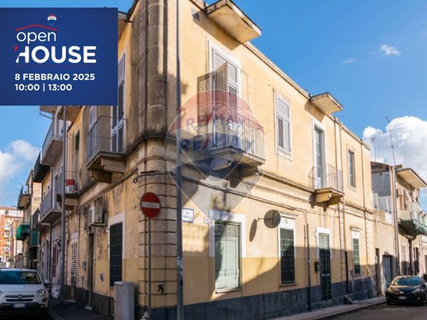 appartamento in vendita a Catania in zona Picanello