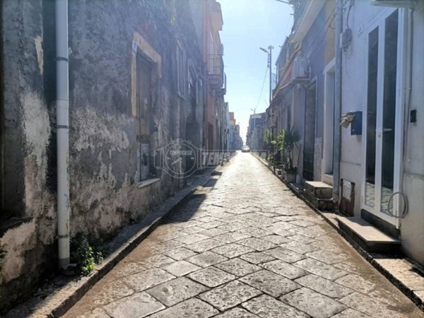 trivano in vendita a Catania