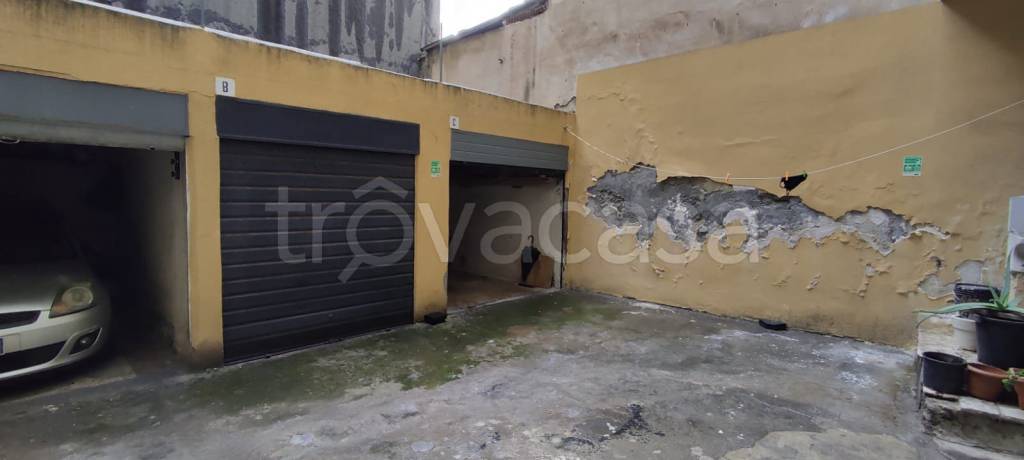 casa indipendente in vendita a Catania in zona Centro Storico