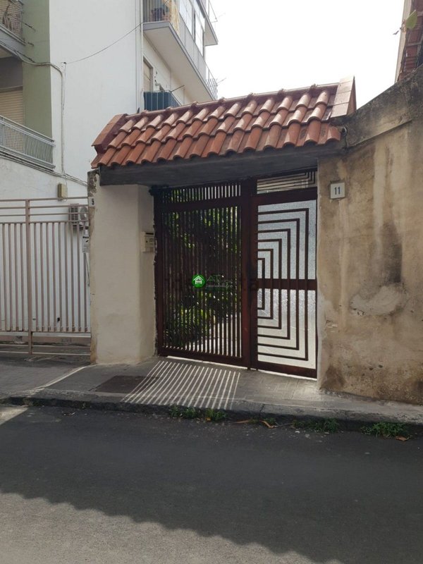 casa indipendente in vendita a Catania