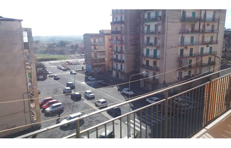 appartamento in vendita a Catania in zona Villaggio Sant'Agata