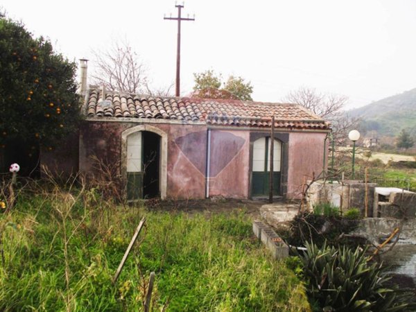 casa indipendente in vendita a Catania