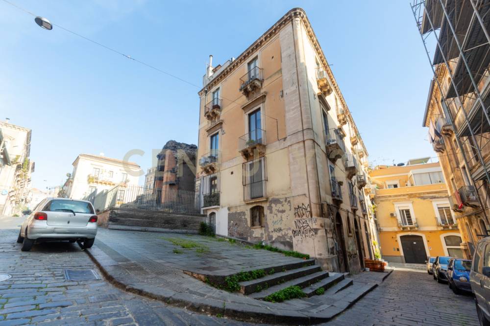 appartamento in vendita a Catania in zona Centro Storico