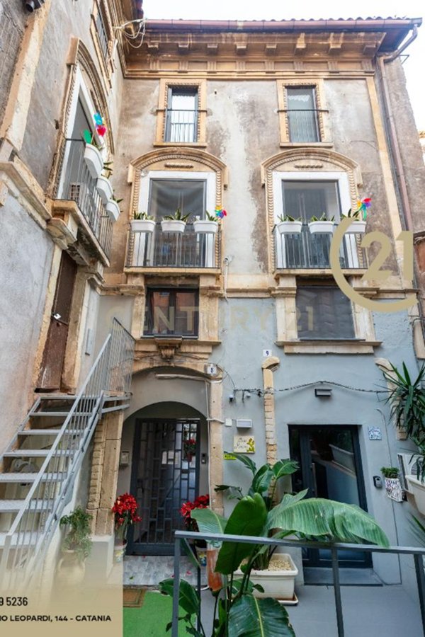 appartamento in vendita a Catania in zona Centro Storico