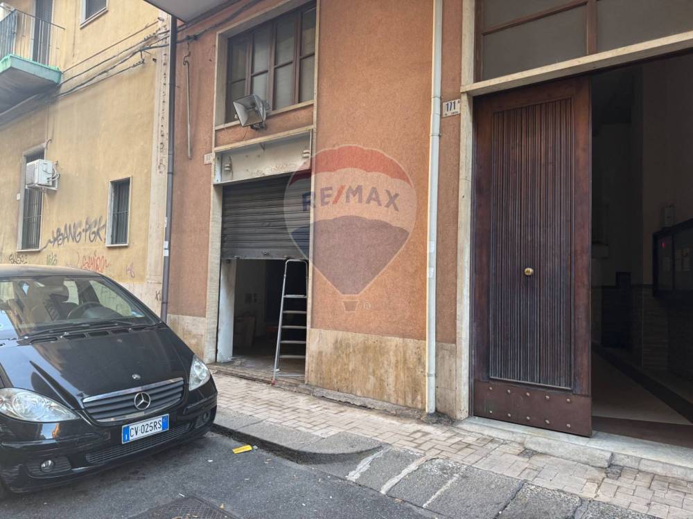 casa indipendente in vendita a Catania