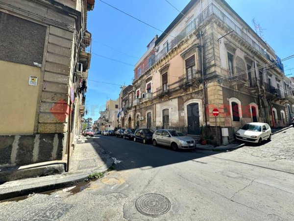 appartamento in vendita a Catania in zona Centro Storico