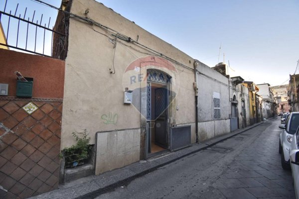 casa indipendente in vendita a Catania in zona Centro Storico