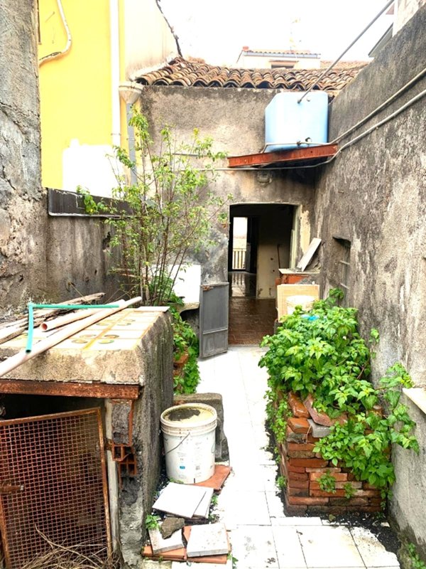 casa indipendente in vendita a Catania in zona Picanello