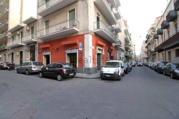 locale commerciale in vendita a Catania in zona Centro Storico