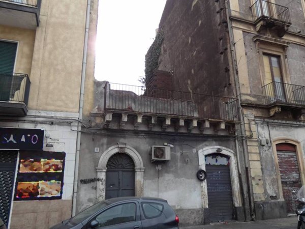 casa indipendente in vendita a Catania