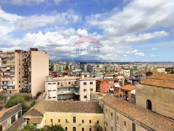 appartamento in vendita a Catania in zona Centro Storico