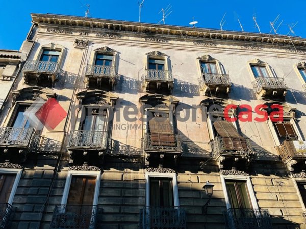 appartamento in vendita a Catania in zona Centro Storico