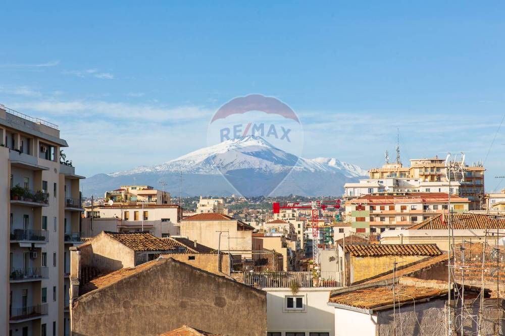 appartamento in vendita a Catania in zona Fontanarossa
