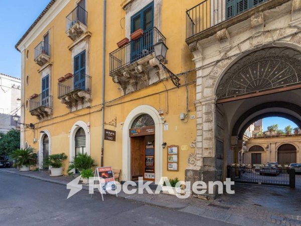negozio in vendita a Catania in zona Centro Storico