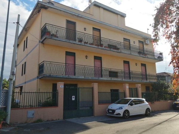 appartamento in vendita a Catania in zona Librino
