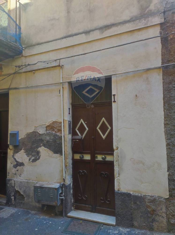 casa indipendente in vendita a Catania in zona Centro Storico