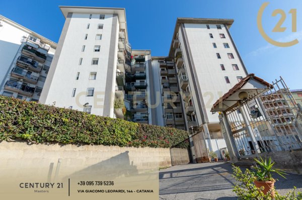 appartamento in vendita a Catania in zona Villaggio Sant'Agata