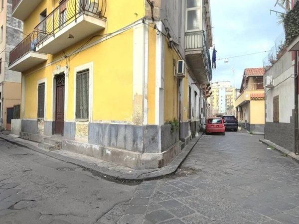 appartamento in vendita a Catania in zona Centro Storico