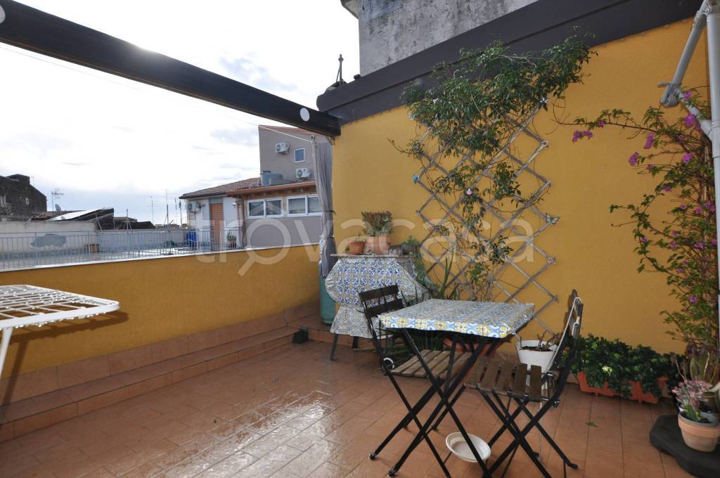 appartamento in vendita a Catania in zona Centro Storico