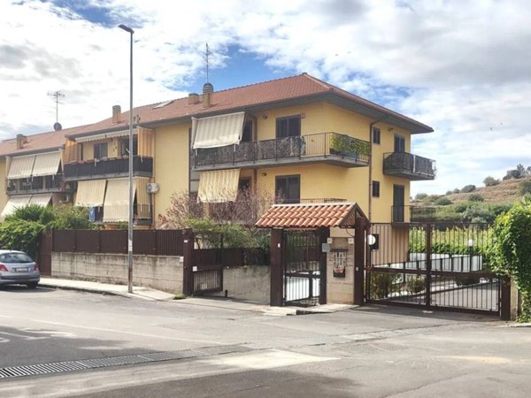 appartamento in vendita a Catania in zona San Leone