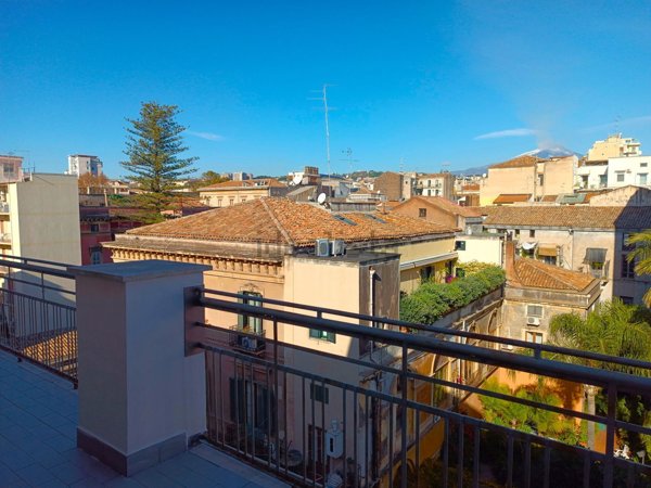 appartamento in vendita a Catania in zona Centro Storico