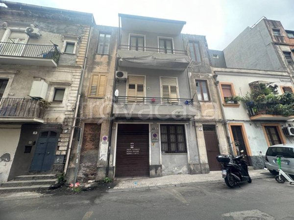 appartamento in vendita a Catania in zona Centro Storico