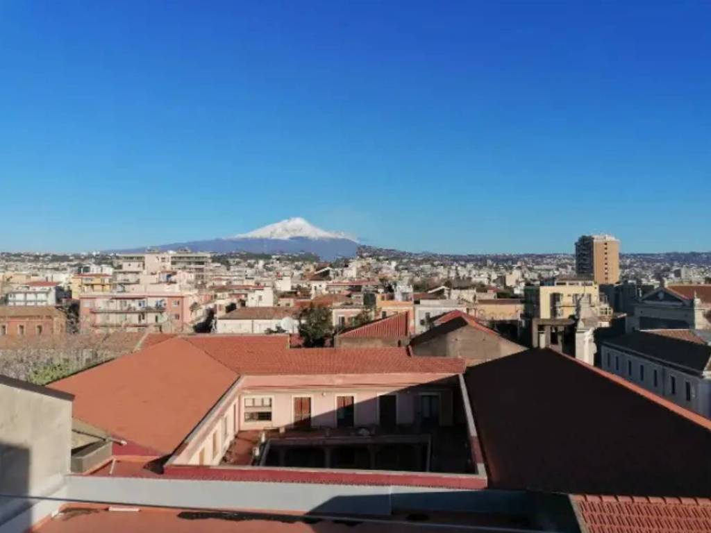 appartamento in vendita a Catania in zona Centro Storico