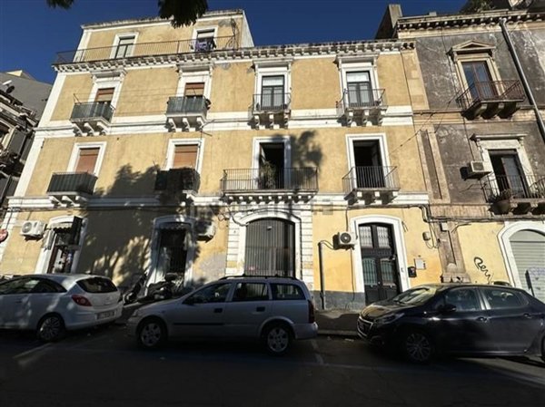 appartamento in vendita a Catania in zona Centro Storico