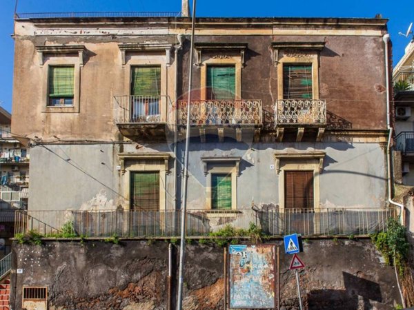appartamento in vendita a Catania in zona Centro Storico