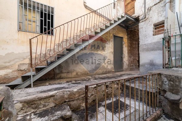 appartamento in vendita a Catania in zona Picanello