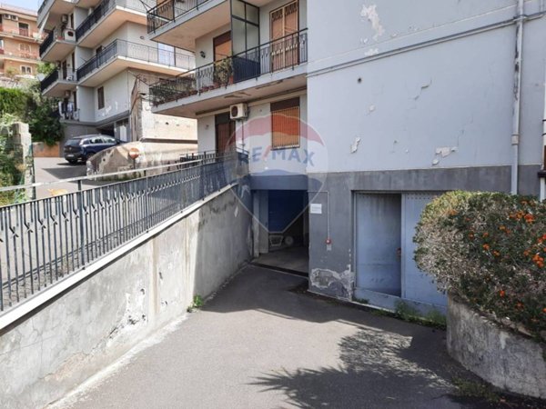 locale di sgombero in vendita a Catania in zona Centro Storico