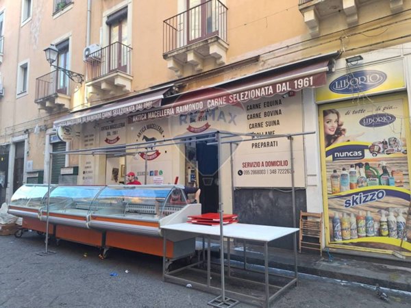 negozio in vendita a Catania in zona Centro Storico
