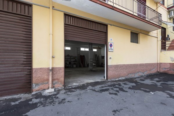 locale di sgombero in vendita a Catania