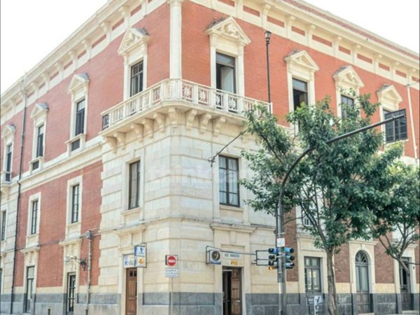 intera palazzina in vendita a Catania in zona Centro Storico