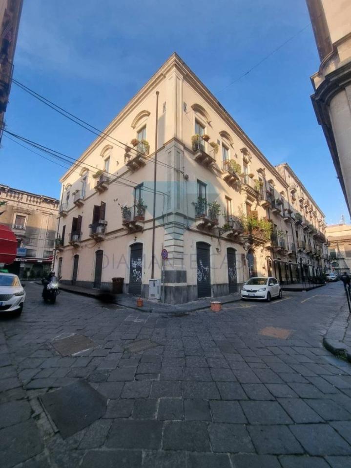 appartamento in vendita a Catania in zona Centro Storico
