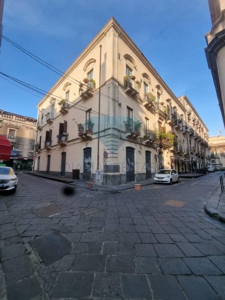 appartamento in vendita a Catania in zona Centro Storico
